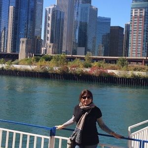 Meet your Posher, Sindi